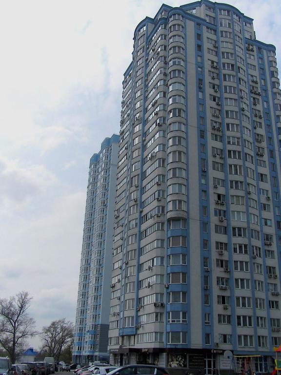 S&M Apartments Kiev Bagian luar foto